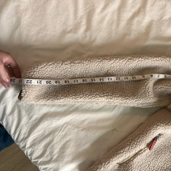 Patagonia Women's Classic Retro-X® Fleece Jacket - Picture 4 of 8